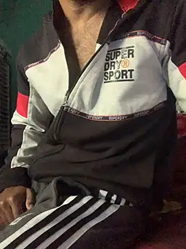 Snapshot of Vampire_xoxo chatting on January 7, 9:18 am Vampire xoxo online show from January 7, 9:18 am