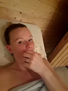 priselvis23 online show from March 15, 3:08 pm