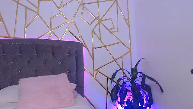 Zara47sweet online show from February 3, 2:53 am