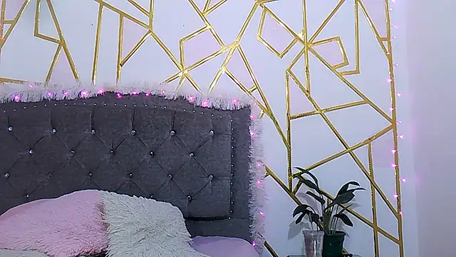 Zara47sweet online show from December 19, 9:50 pm