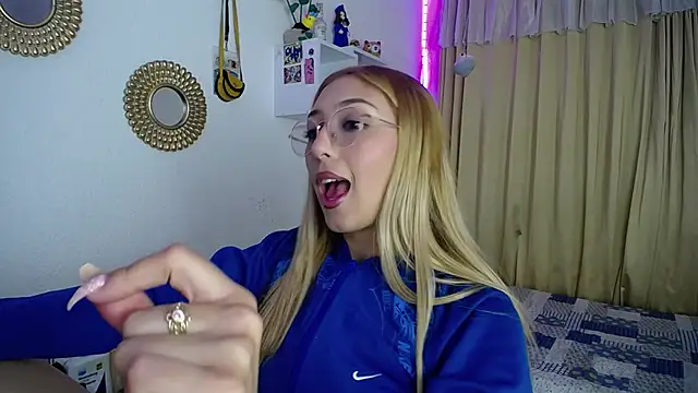 Soffy-brooks online show from January 4, 4:23 am