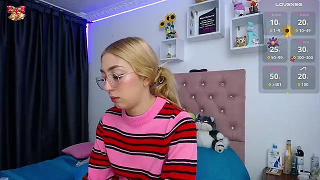 Snapshot of Soffy-brooks chatting on October 25, 5:06 am Soffy-brooks online show from October 25, 5:06 am