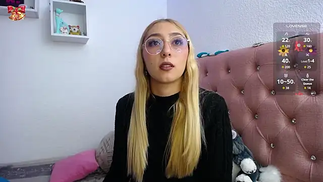 Snapshot of Soffy-brooks chatting on November 12, 3:32 am Soffy-brooks online show from November 12, 3:32 am