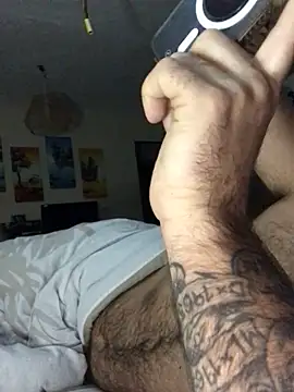 Ringhio199 online show from December 3, 6:10 am