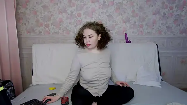 BettyCherryX online show from December 10, 12:06 am