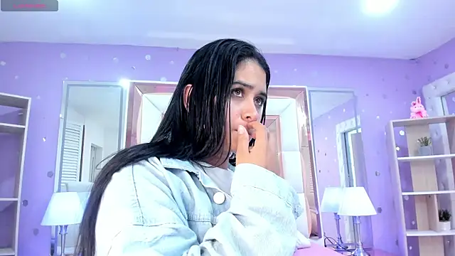 scarlette 15  online show from April 2, 3:13 am