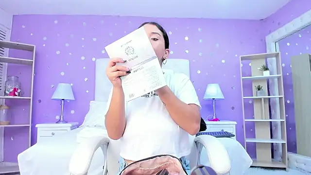 scarlette 15  online show from November 14, 3:21 am