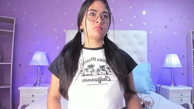 scarlette 15  online show from February 12, 3:17 am