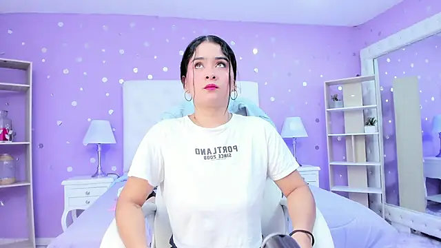 scarlette 15  online show from December 3, 3:07 am