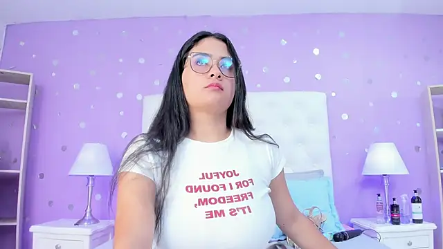 scarlette 15  online show from February 4, 3:12 am