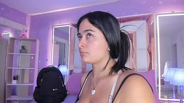 Snapshot of scarlette_15_ chatting on July 1, 3:07 am scarlette 15 online show from July 1, 3:07 am