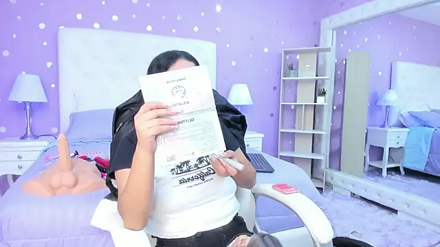 scarlette 15  online show from December 16, 3:00 am