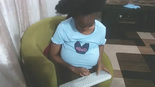 Wettitiesxxx online show from October 24, 7:35 pm