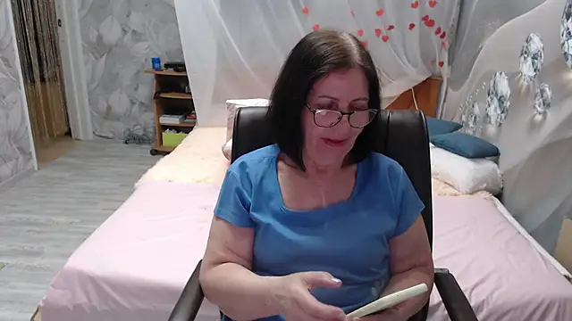 OlgaHottie online show from April 9, 12:44 pm