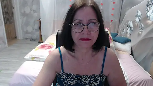OlgaHottie online show from April 14, 11:43 pm