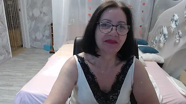 OlgaHottie online show from May 8, 11:19 pm