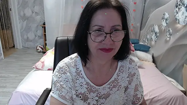 OlgaHottie online show from April 21, 11:44 pm