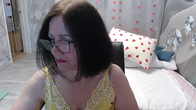OlgaHottie online show from May 30, 11:43 pm