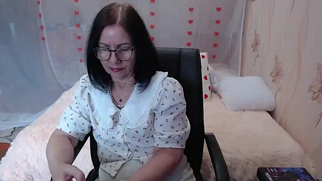 OlgaHottie online show from March 13, 11:27 pm
