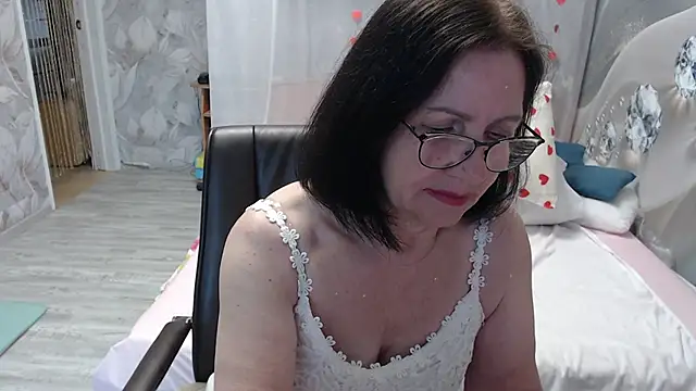 OlgaHottie online show from May 30, 12:06 am