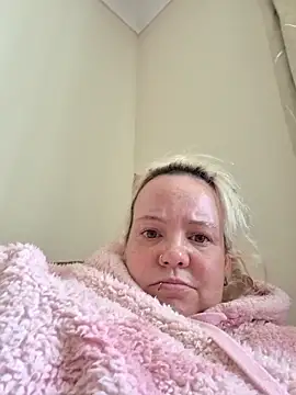 Bigbustedcurvylady online show from May 12, 12:55 pm