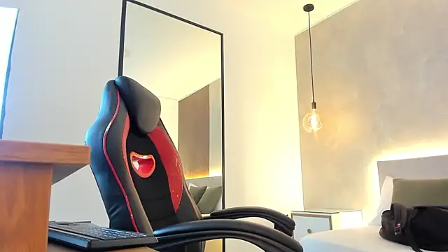 Snapshot of alma_fenix chatting on November 26, 12:49 pm alma fenix online show from November 26, 12:49 pm