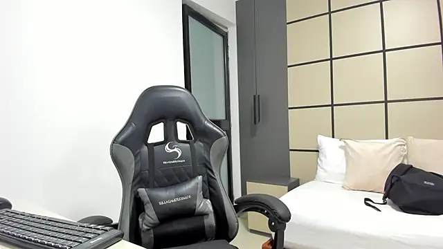 alma fenix online show from February 26, 12:38 pm