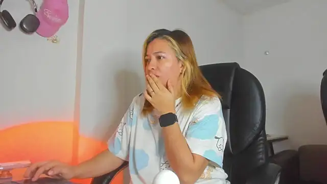 alma fenix online show from March 31, 11:34 am