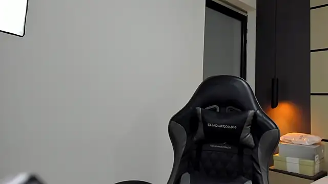 alma fenix online show from February 19, 12:46 pm