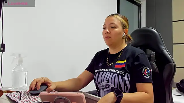 alma fenix online show from March 21, 12:31 pm