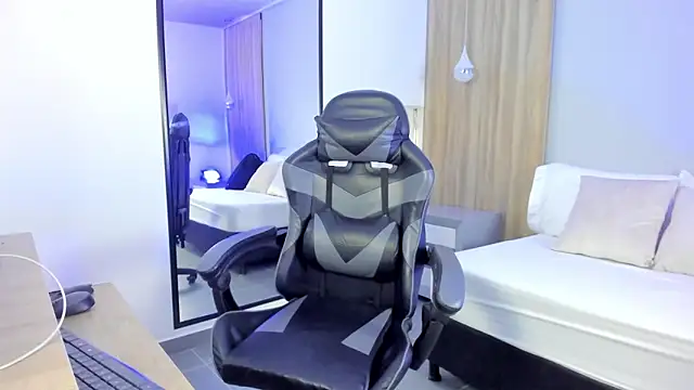 alma fenix online show from January 9, 12:23 pm