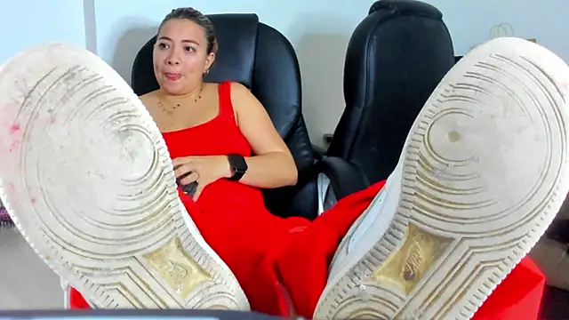 alma fenix online show from April 10, 3:57 am