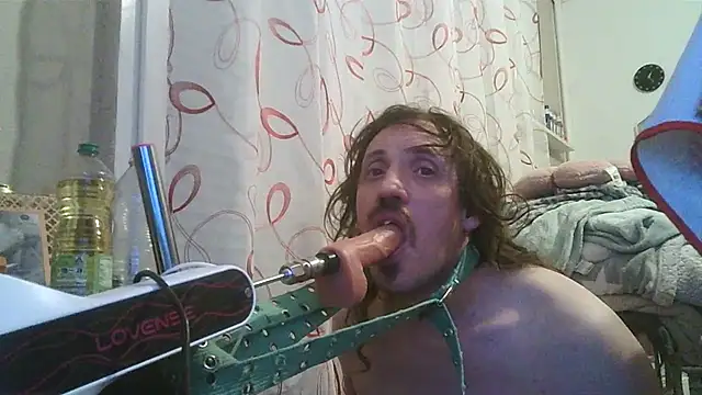 Snapshot of cyril020202 chatting on December 14, 1:23 am cyril020202 online show from December 14, 1:23 am