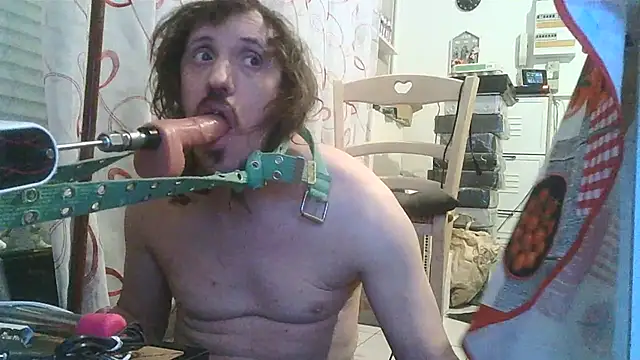 Snapshot of cyril020202 chatting on January 8, 10:54 am cyril020202 online show from January 8, 10:54 am