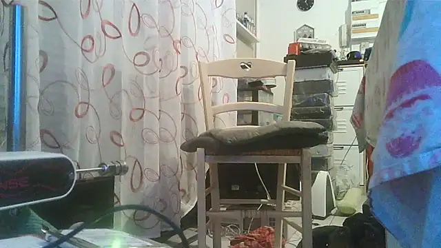 Snapshot of cyril020202 chatting on February 23, 11:33 am cyril020202 online show from February 23, 11:33 am