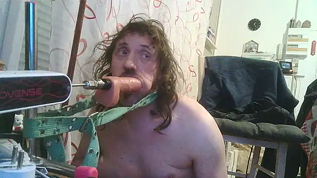 Snapshot of cyril020202 chatting on January 9, 6:04 pm cyril020202 online show from January 9, 6:04 pm