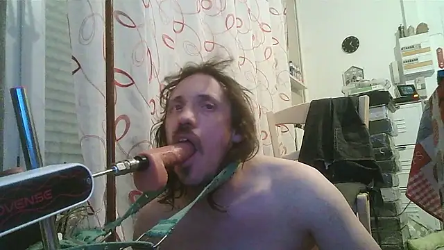 Snapshot of cyril020202 chatting on January 13, 11:08 pm cyril020202 online show from January 13, 11:08 pm