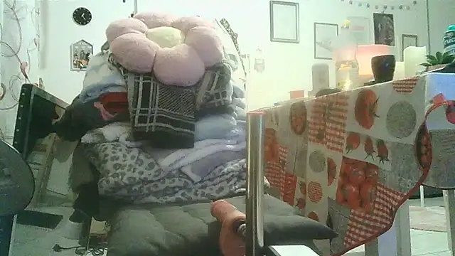 Snapshot of cyril020202 chatting on October 22, 8:41 pm cyril020202 online show from October 22, 8:41 pm