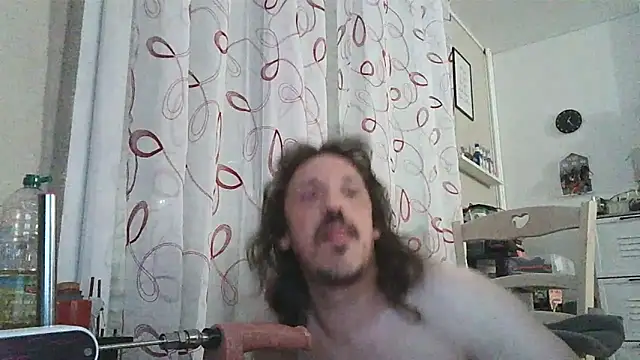 cyril020202 online show from May 19, 6:20 am