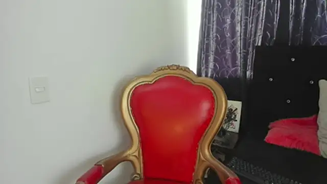 AmeliaThompsonTaboo online show from November 20, 1:01 pm