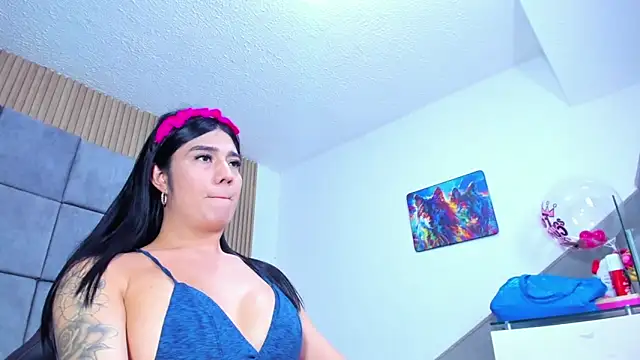 ZachaTompson online show from April 7, 7:59 pm