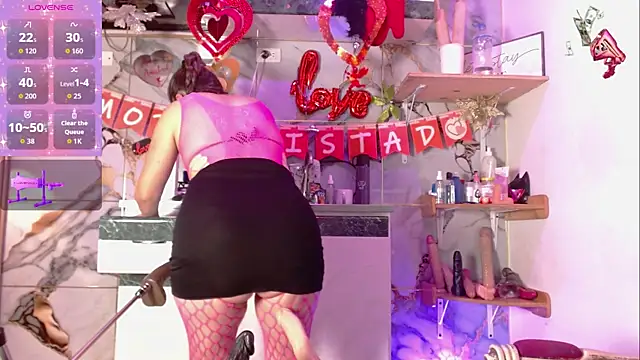 Snapshot of Bigass_dayla chatting on September 30, 1:50 pm Bigass dayla online show from September 30, 1:50 pm