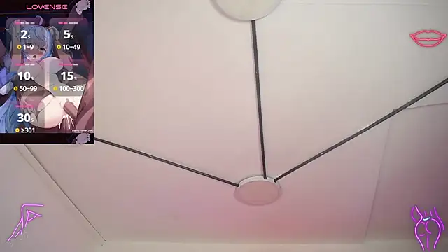 Snapshot of EmmaWilder chatting on February 9, 11:46 pm EmmaWilder online show from February 9, 11:46 pm