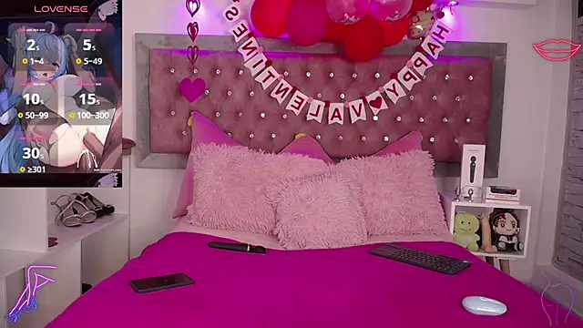 Snapshot of EmmaWilder chatting on February 13, 5:16 am EmmaWilder online show from February 13, 5:16 am