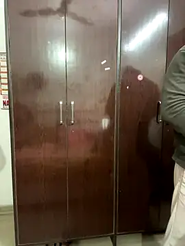 John desihunk online show from December 19, 5:37 pm