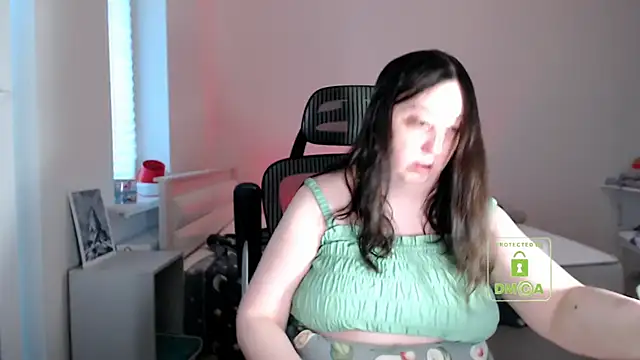 cute and hot online show from March 10, 3:16 pm