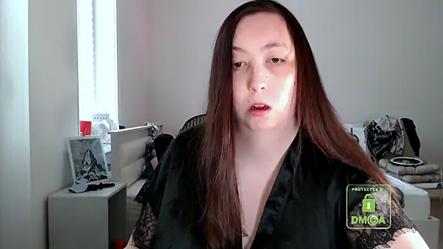 cute and hot online show from May 31, 12:44 pm