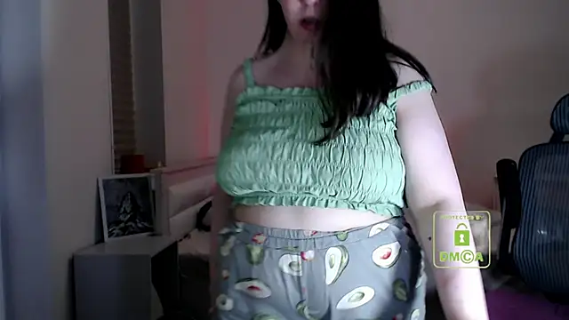 cute and hot online show from March 28, 10:11 pm