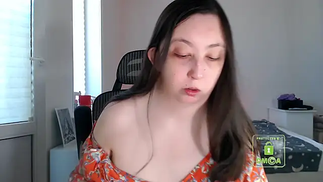 cute and hot online show from May 14, 2:58 pm