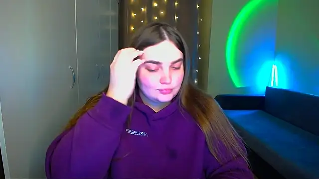 Emaaa ua online show from October 26, 6:19 pm